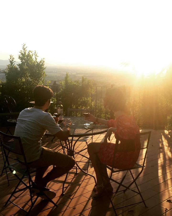 Agriturismo Podere Rondinaio Лампореккьо Экстерьер фото